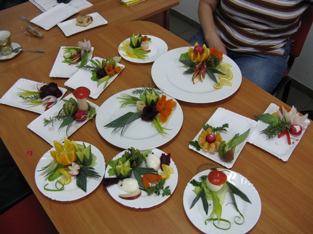 dekoracje z owoców i warzyw